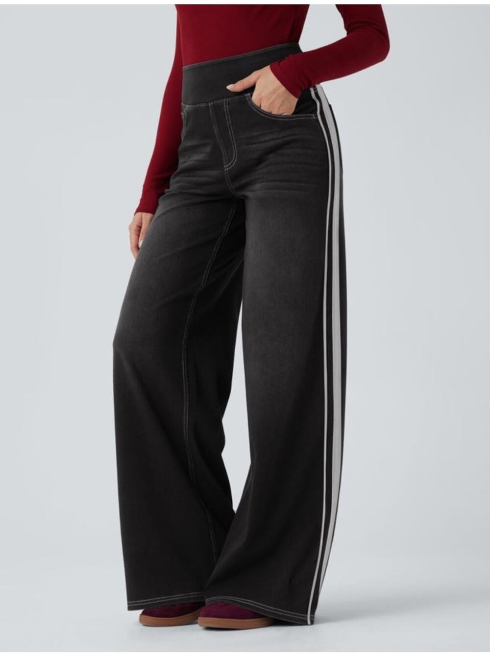 Halara Flex Black High Waisted Wide Leg Jeans with White Stripes NWT M Reg